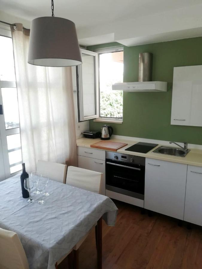 Apartmani Mistral Makarská Exteriér fotografie