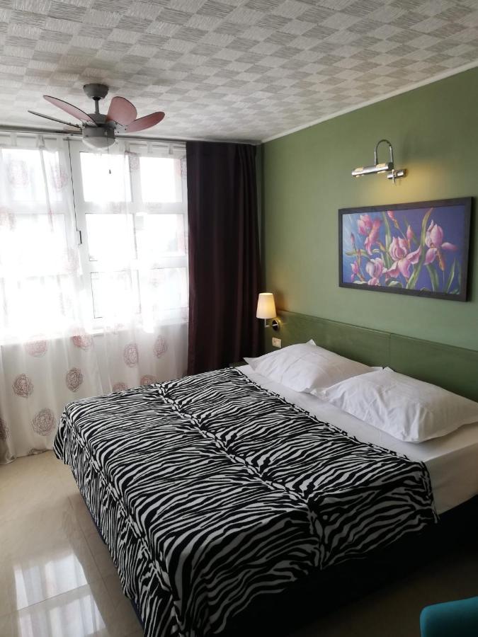 Apartmani Mistral Makarská Exteriér fotografie