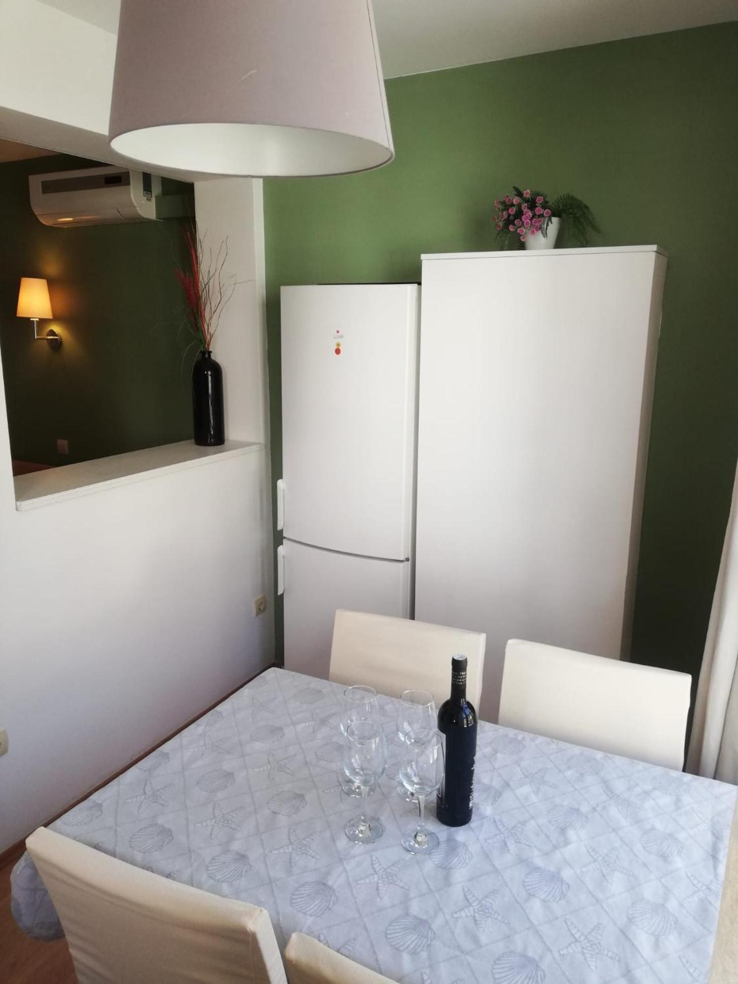 Apartmani Mistral Makarská Pokoj fotografie